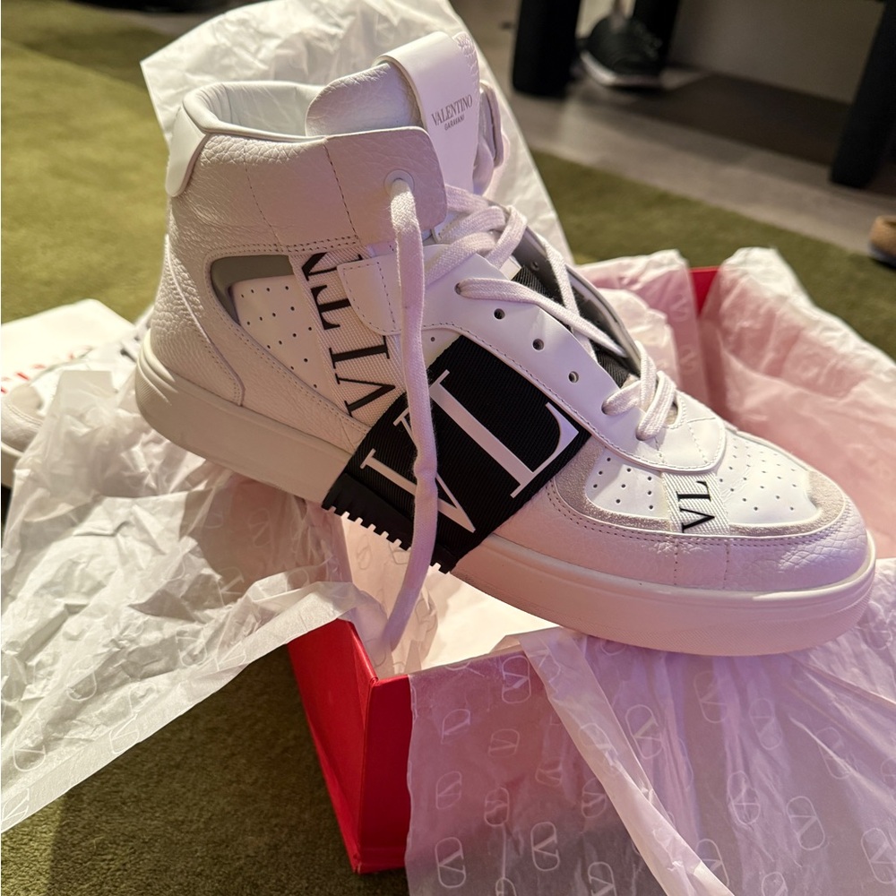 Valentino Garavani 😱😱 White and Black High-Top Sneakers